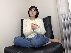 本が大好きな書店員さん 下ネタを振られてキョドってた娘が2時間後…巨根でアヘ顔!チ●ポ堕ち! サンプル動画サムネイル